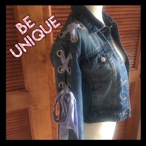 ❤️NWT❤️Super cute denim jacket w/ribbon ties